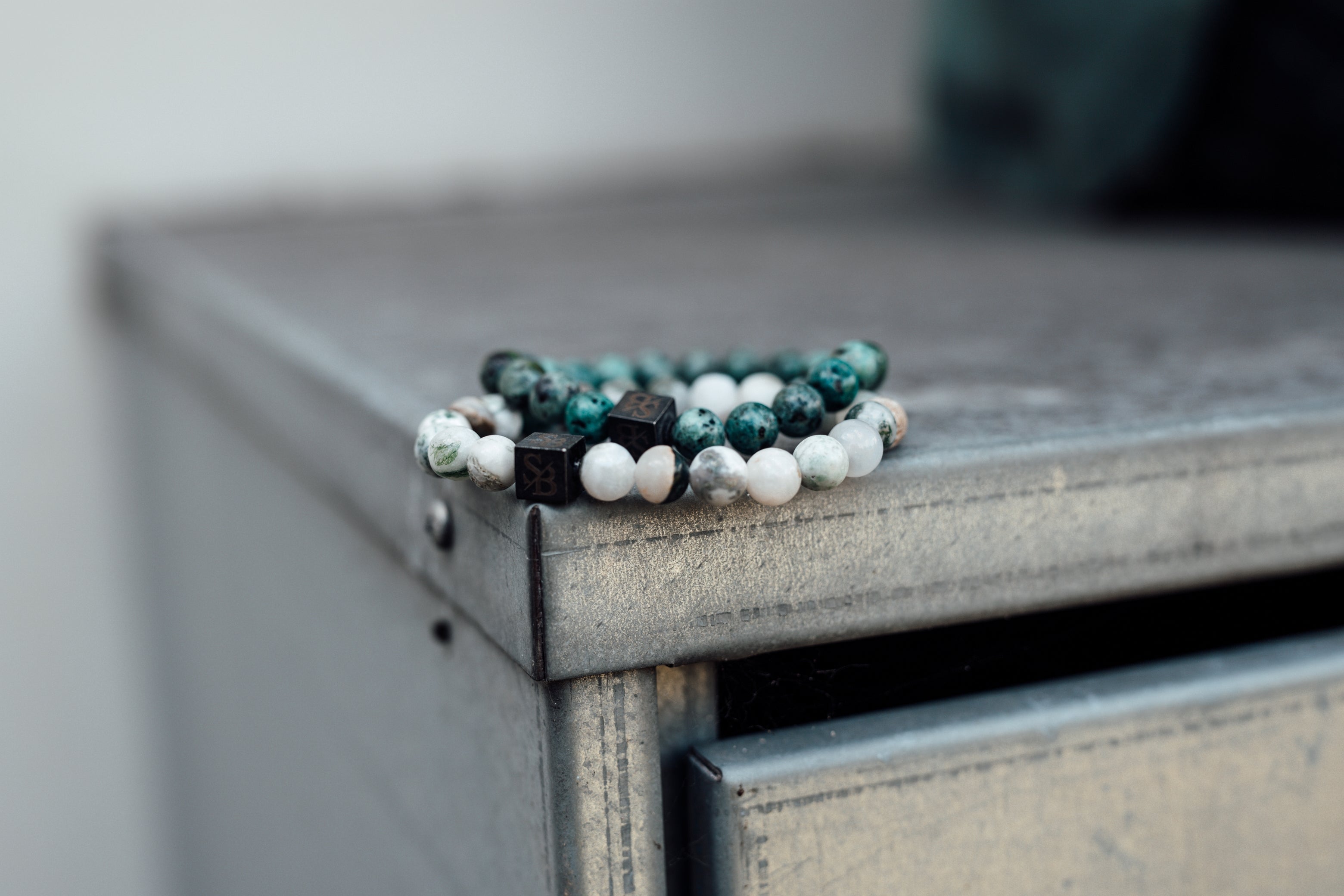 Armband Met Kralen: Waarom Je Hem Elke Dag Draagt