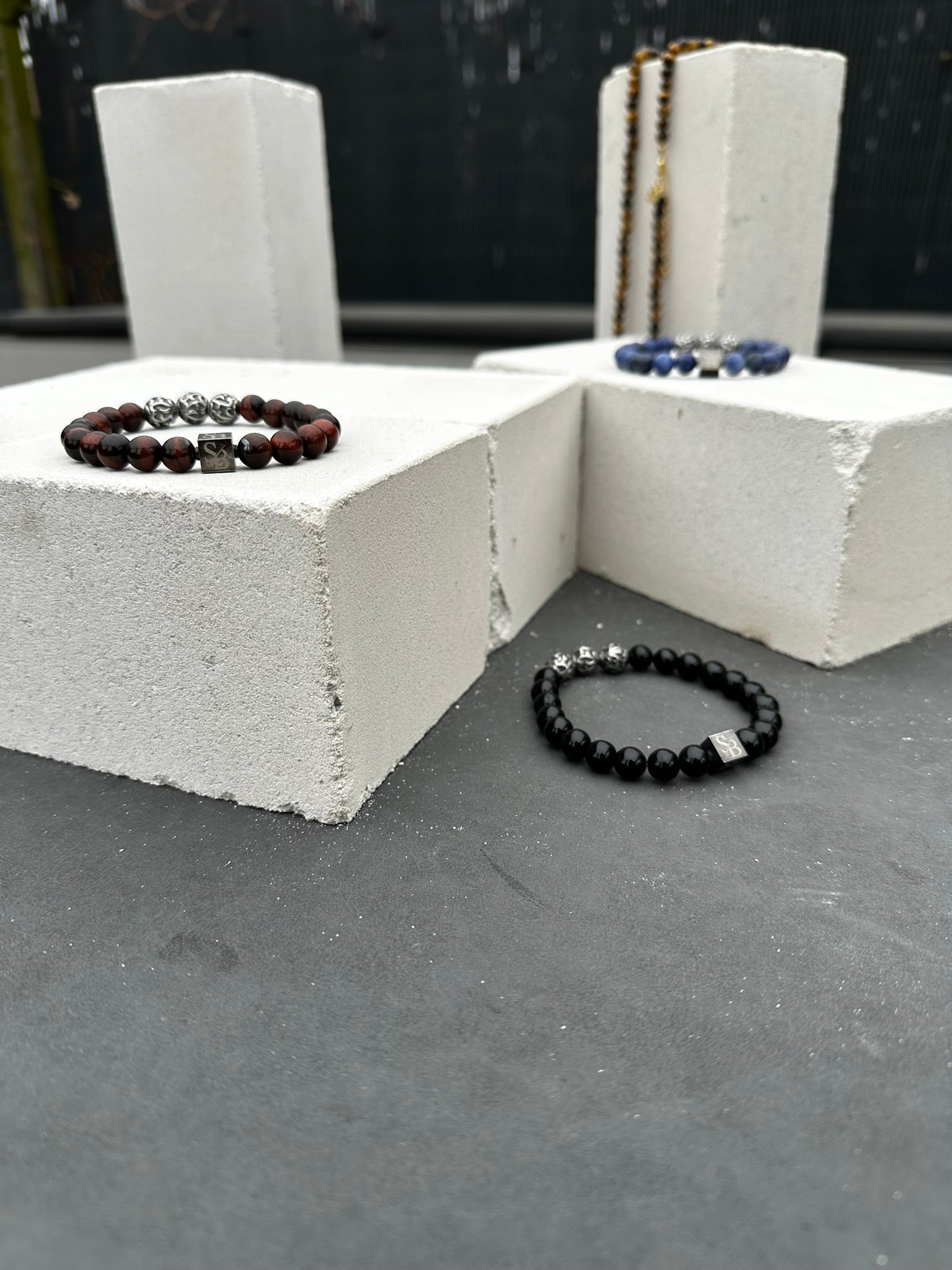 Rode Edelsteen Armband: Van Warme Carneool tot Diepe Rode Jaspis