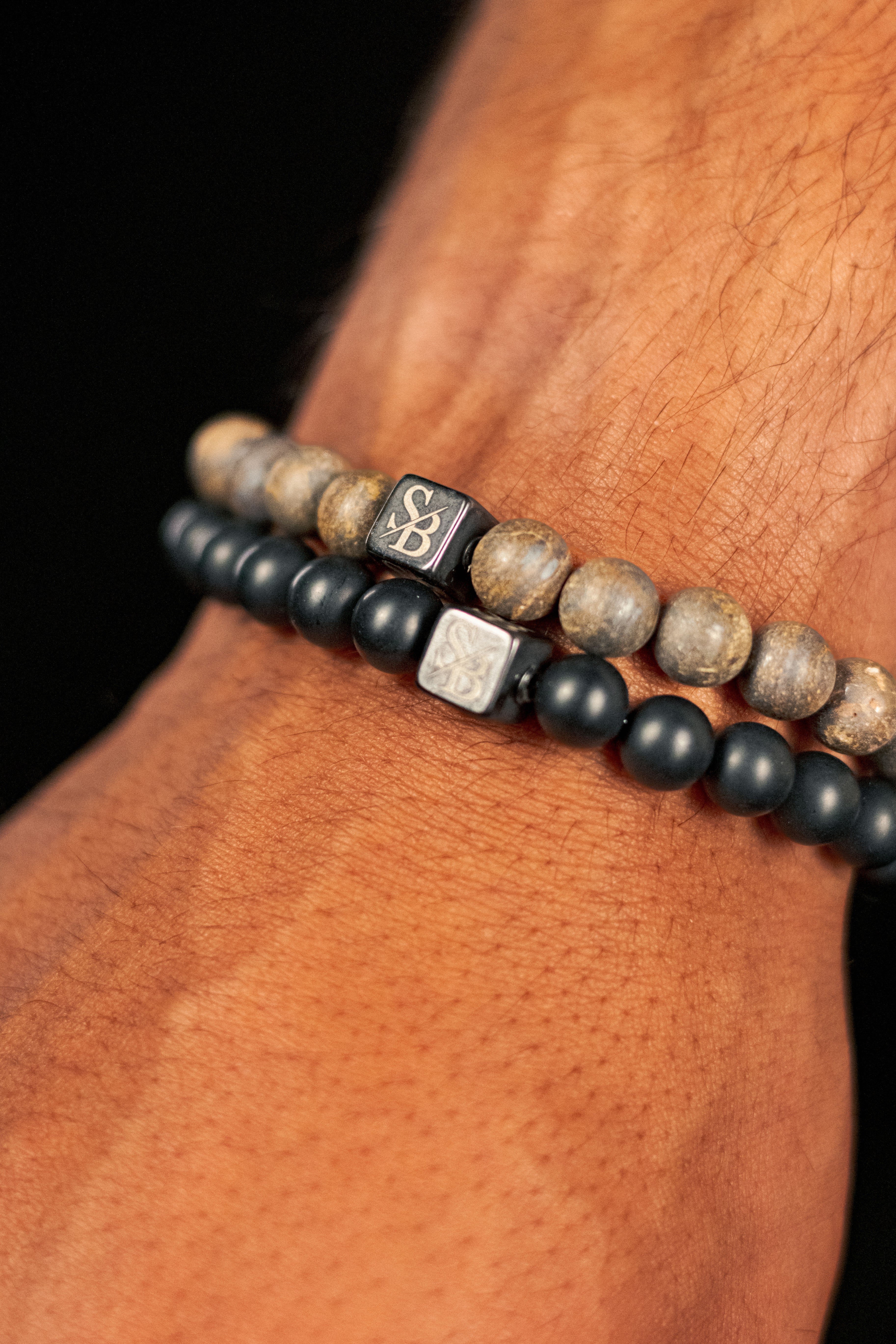 Zwarte edelstenen armband - obsidiaan met tijgeroog accent